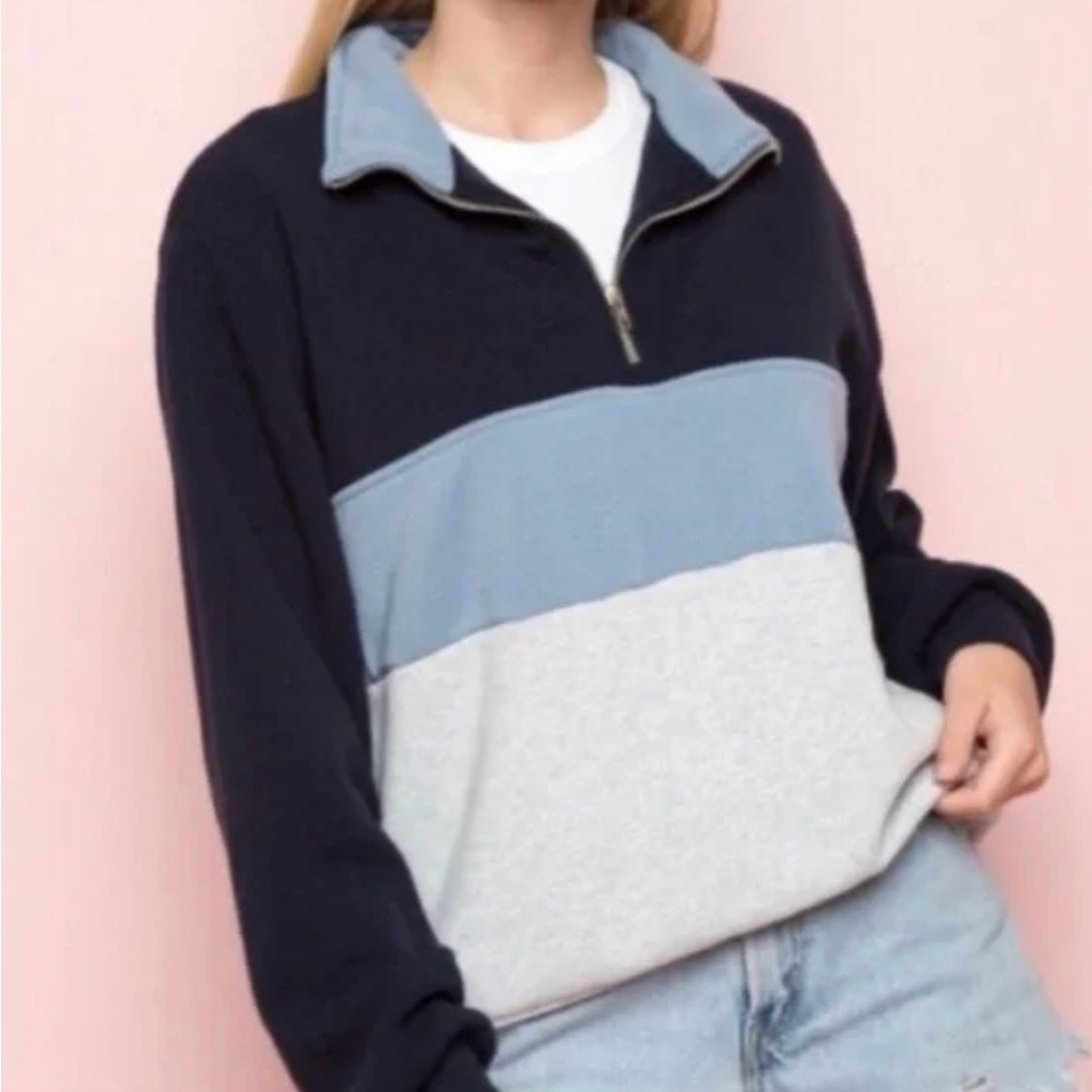 Brandy Melville Navy and Gray Quarter-Zip Sweater